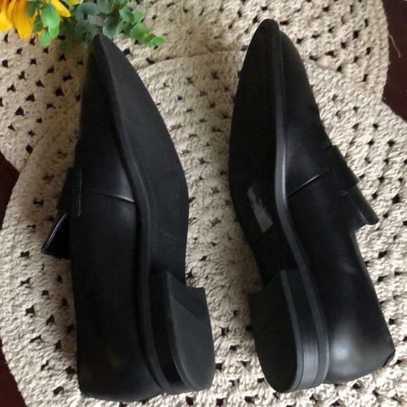 Vagabond Black Leather Women's Loafers - Picture 11 of 14